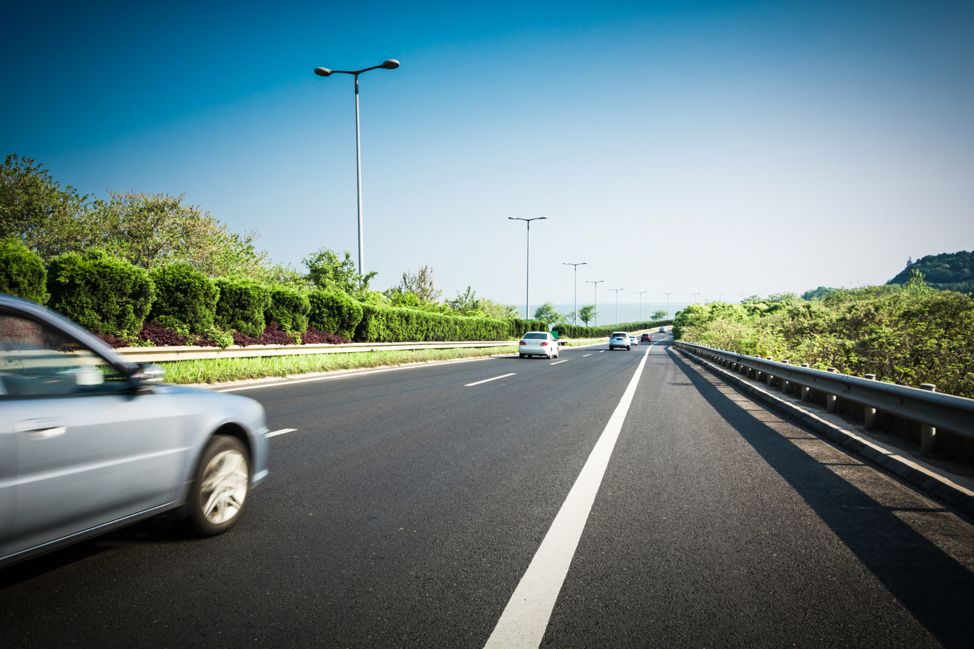 Lire la suite à propos de l’article Les bonnes pratiques pour conduire en sécurité sur l’autoroute